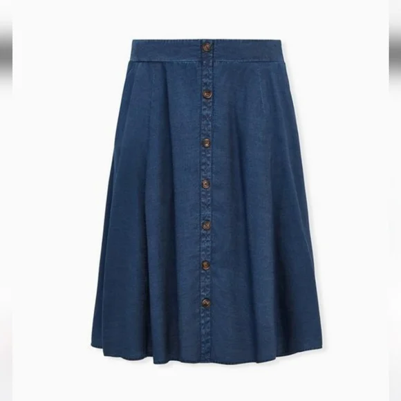 NWT Midi Chambray Button-Front Skirt - Picture 5 of 6